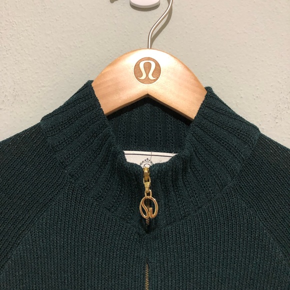 ⭐️St.John Sport Zip Up Jacket Green⭐️ - Picture 7 of 11